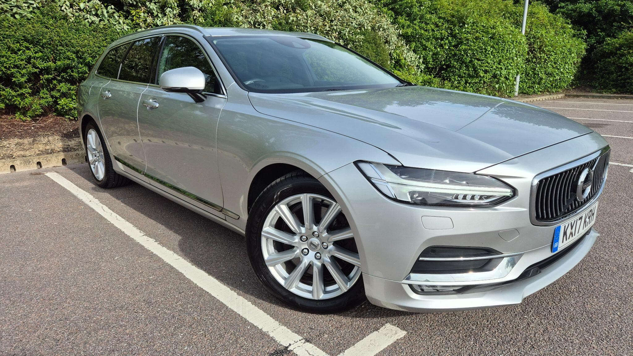 Volvo V90